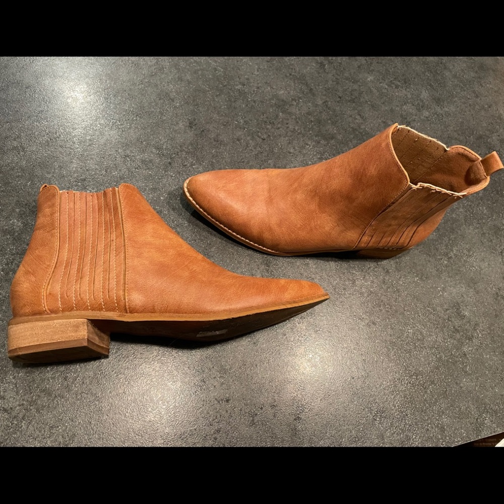 Booties - Picture 4 of 5